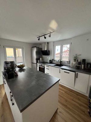 Ideale Seniorenwohnung, barrierefrei - Aufzug, mitten drin - Terrasse, Tiefgarage ++ Komfortservice