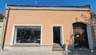 Teilrenovierte Liegenschaft im Zentrum von Zurndorf