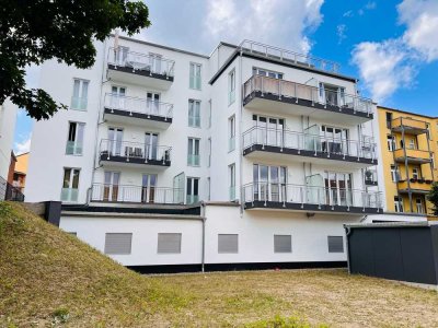Reserviert! 3-Raumwohnung mit Terrasse, Einbauküche und Fußbodenheizung