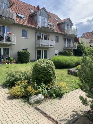 Zweizimmerwohnung mit Einbauküche, Aufzug und schönem Blick vom Balkon