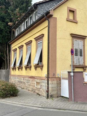 Charmantes Sandsteinhaus von 1910 mit großem Hof in Kirchheimbolanden