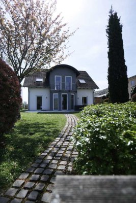 Attraktives freistehendes Einfamilienhaus mit gehobener Ausstattung in Merxheim