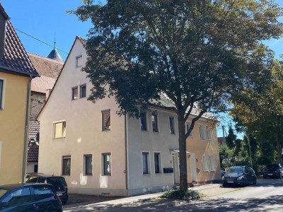 Attraktives und modernisiertes 3-Familienhaus vor den Burgmauern und der Altstadt von Bönnigheim