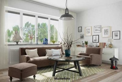 4-Zimmer-Wohnung nebst Balkon