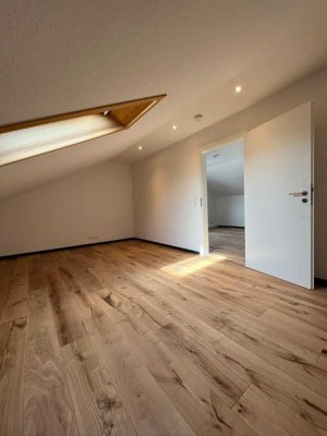 ** 1 Monat Mietfrei ** Helle 2-Zimmer Wohnung mit großem Bad & Balkon