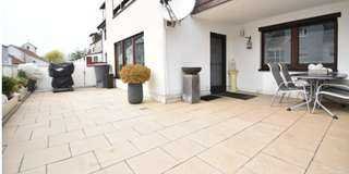 3,5 Zimmer-Wohnung mit Sonnenterrasse zzgl.  XXL-Garage in TOP-Lage