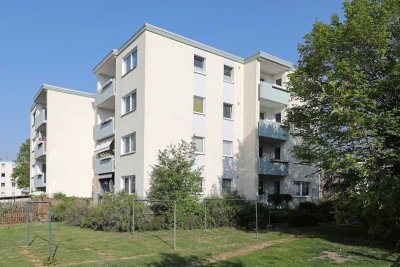 Gut geschnittene 4-Zimmer-Wohnung mit Gäste-WC // 1.OG Wohnung 3