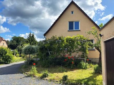 Großes Grundstück + Haus + Baugrundstück