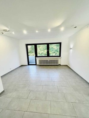 Stilvolle 2-Zimmer-Eigentumswohnung mit KFZ-Stellplatz im begehrten Saarbrücker Stadtteil Rotenbühl