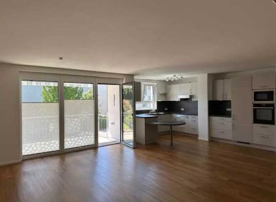 Lichtdurchflutete 3-Zimmer-Wohnung im 1. OG mit Balkon und hochwertiger Einbauküche in Kenzingen