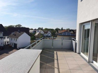 Barrierearme und neuwertige 2 Zimmer Penthousewohnung mit Südbalkon und EBK