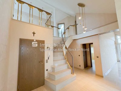 MAISONETTE-WOHNUNG mit WOHLFÜHLCHARAKTER, BALKON & GALERIE