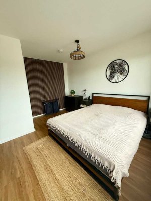 Stilvolle, neuwertige 2-Zimmer-Wohnung mit Balkon und EBK in Seligenstadt