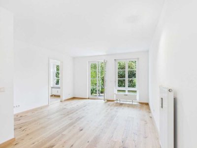 Erstbezug nach Sanierung - helle und sonnige zwei Zimmer Terrassenwohnung im Schloss Egmating