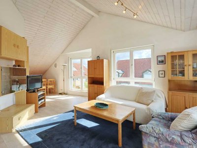 Helle Wohlfühlwohnung mit hohen Decken und einer tollen Aufteilung