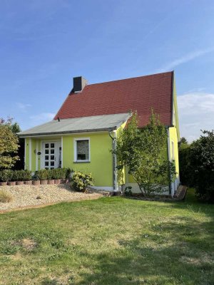 Freistehendes Einfamilienhaus mit ca. 1000 m² Grundstück in ruhiger Wohnlage