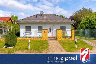 Moderner Bungalow nahe Falkenberg! Bj.2001, 3Zi.,Kü.,Bad mit Sauna, Kamin, Wi.-garten, 620m² Grdst.