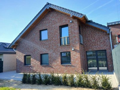 Stilvolle 3-Zimmer-DG-Wohnung im Ortskern in MG-Hardt