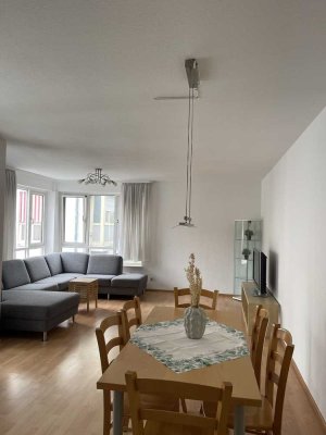 Möblierte 2-Zimmer-Wohnung Stuttgart-Obertürkheim mit Einbauküche