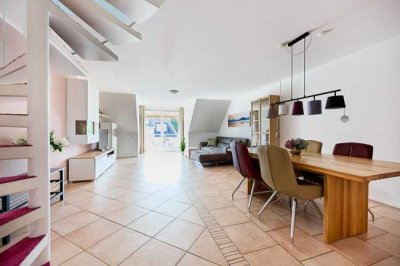 Mit Weitblick in die Zukunft! 3-Zimmer Maisonettewohnung mit 2 PKW-Stellplätzen in gesuchter Lage!
