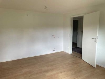 Kernsanierte 3-Raum-EG-Wohnung mit gehobener Ausstattung in Böblingen