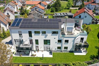 schöne 4 Zimmer Wohnung im KfW55-Haus  mit Balkon in Friedberg