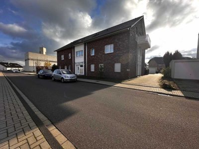 Moderne und helle 2-Zimmer-Wohnung mit Balkon