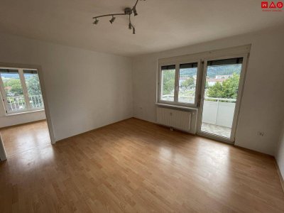 Neu sanierte Top 3-Zimmer Familien-Wohnung, 2. Stock mit Lift und Balkon, nahe Therme Nova!