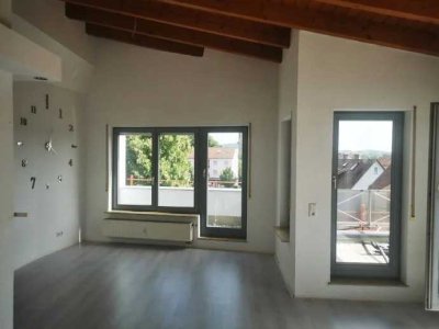 Wunderschöne 3,5-Raum-Penthouse/Maisonette-Wohnung unterhalb des Wartbergs