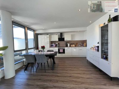 *Sonnenlicht und Industriestil *  Penthouse Wohnung mit Extras und Dachterrasse*
