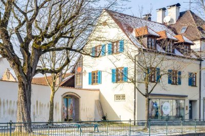 Direkt am Klostergarten: Historisches Wohn- und Geschäftshaus