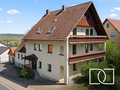 Raumwunder! Großzügiges Zweifamilienhaus in ruhiger Lage mit Werkstatt, Garten und Doppelgarage