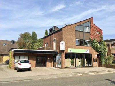 Schöne DG-Wohnung mit Balkon