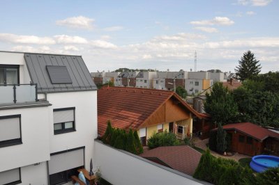 PROVISIONSFREI - KIRSCHENOASE - WÄRMEPUMPE - 5 ZIMMER UND SOFORT VERFÜGBAR!