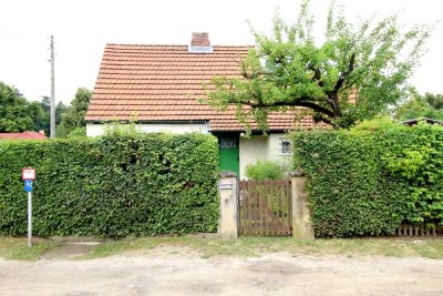 Grundstück mit Bestandshaus in ruhiger & zentraler Lage