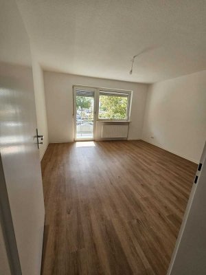 Erstbezug nach Sanierung 2025 in 3,5 Zimmer Wohnung im 1. Stock