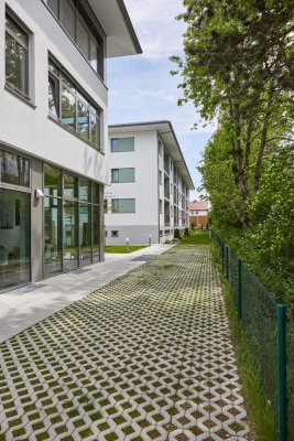 Moderne 1 Zimmer-Wohnung Hochparterre mit überdachtem Balkon * Toplage * Topausstattung *