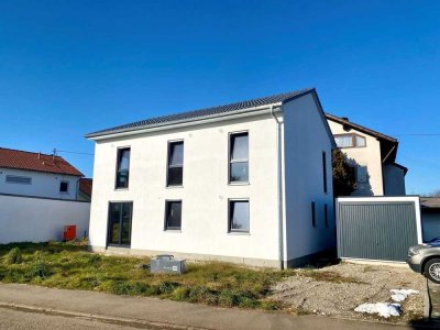+++ NEUBAU +++
Einfamilienhaus 
in Unteropfingen