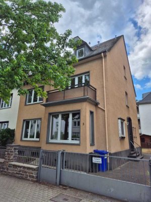 Repräsentative Stadtvilla mit Parkplatz in bester Lage -Provisionsfrei-