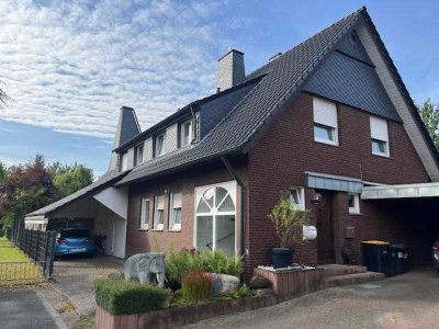 top Dachgeschoßwohnung mit Carport in guter Wohnlage.