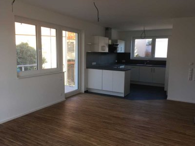 Exklusive 4-Zimmer-Wohnung mit EBK und Balkon in Ditzingen
