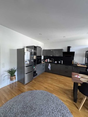 Nachmieter für charmante, modernisierte Altbauwohnung mit großzügigem Wohn- und Essbereich gesucht
