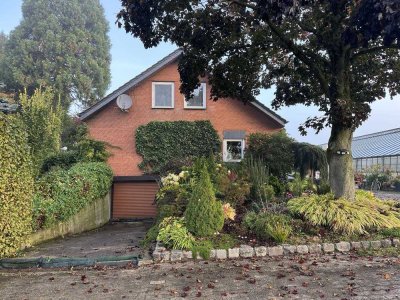 Großzügige Dachgeschoßwohnung in ländlicher Lage zu vermieten !