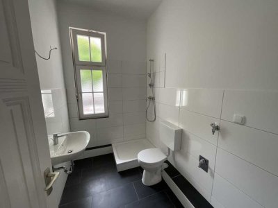 Modernisierte 2-ZKB-Balkonwohnung im Erdgeschoss in  Heppens zu vermieten!