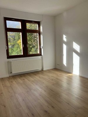 Sanierter Altbaucharme - Attraktive 4-Zimmer-Wohnung mit großer Dachterrasse in Bingen am Rhein