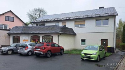 Wohn- und Geschäftshaus in Geroldsgrün , eine solide Kapitalanlage mit Potenzial
