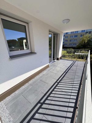 Neubau Moderne 3-Zimmer Wohnung mit EBK, Balkon & Carport- zentral in Sindelfingen