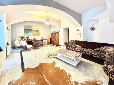 Gewöhnlich ist anders! Hippe Maisonette-Wohnung in TOP-Lage I U-Bahn-Nähe I hohe Decken I Spaziergang zum Prater