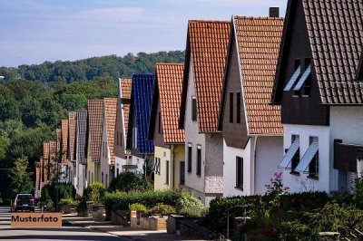Einfamilienhaus mit Ferienhaus + guter Zustand +