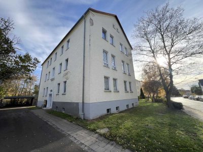 Großzügige, renovierte 2-Zimmer-Wohnung mit Charme in zentraler Lage von Hettstedt